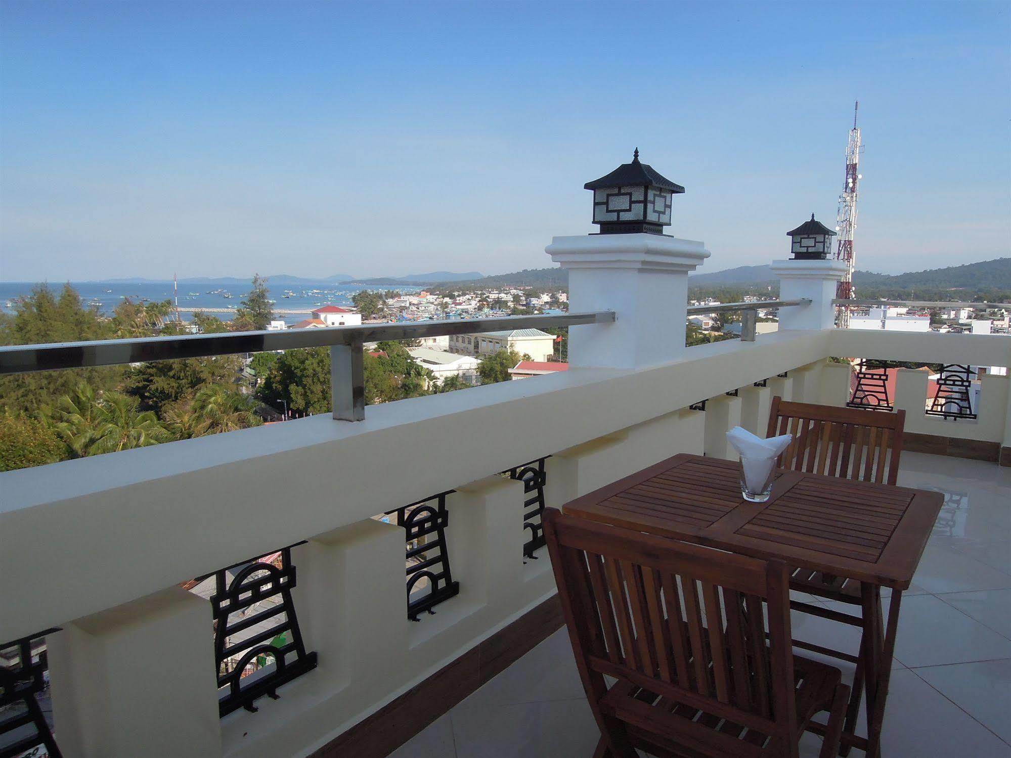 Gia Huy Hotel Phu Quoc Exteriör bild